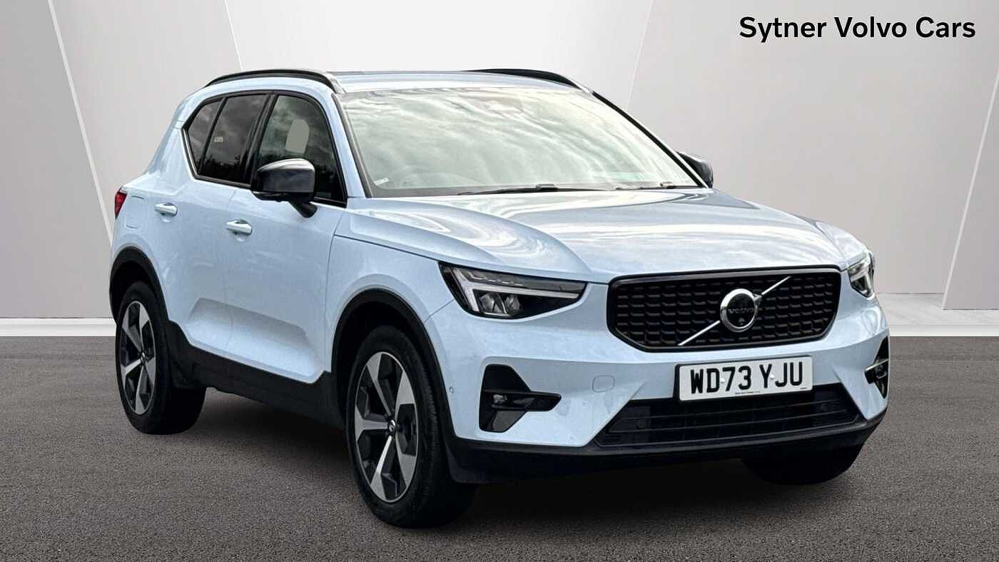 Main listing image - Volvo XC40