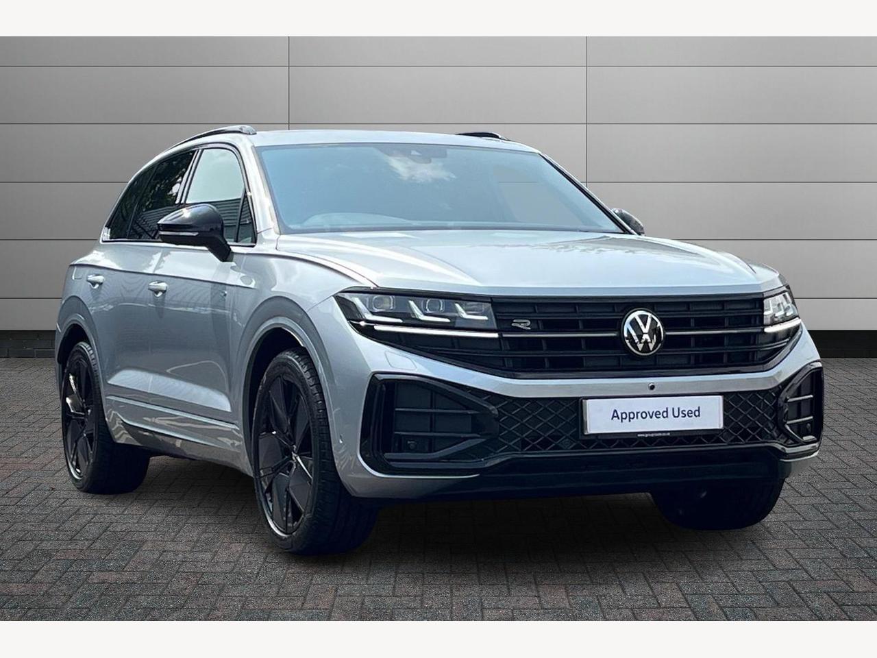 Main listing image - Volkswagen Touareg