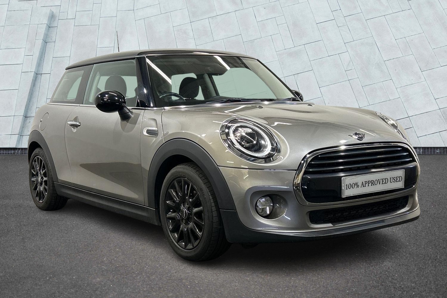 Main listing image - MINI Hatchback