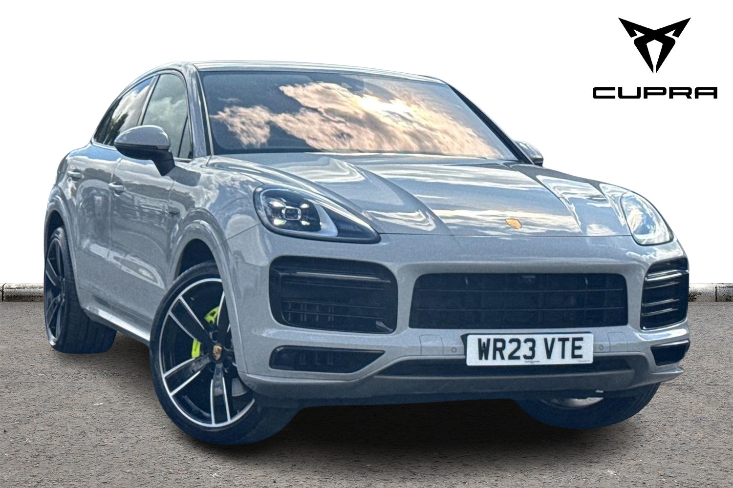 Main listing image - Porsche Cayenne