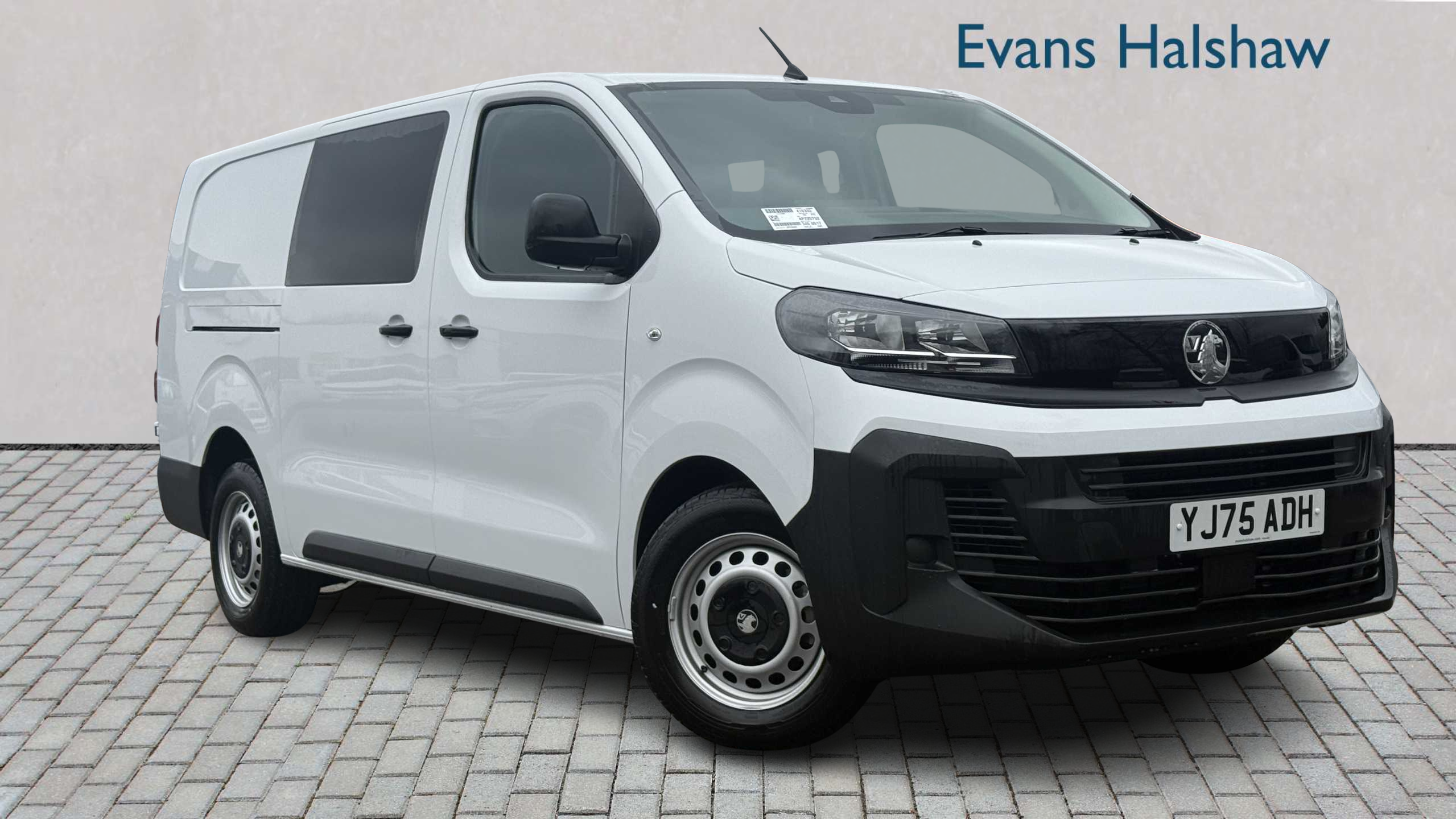 Main listing image - Vauxhall Vivaro