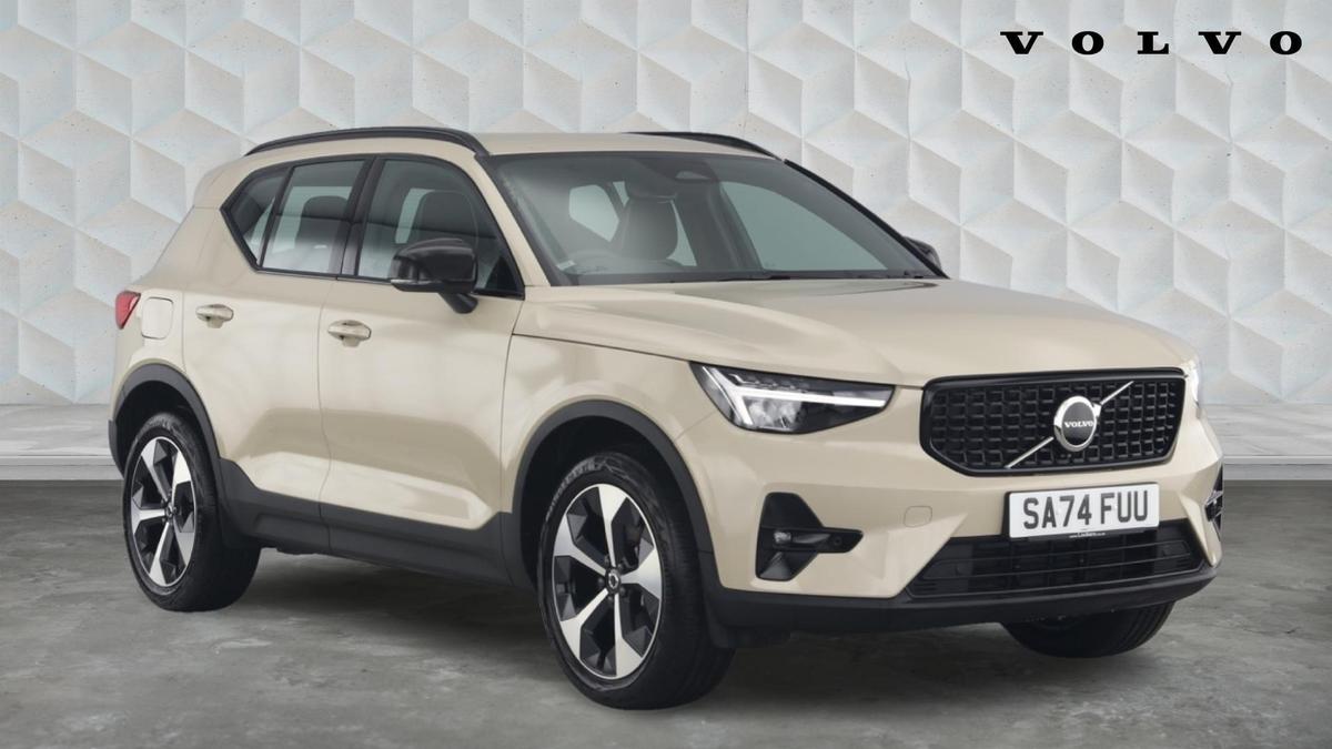 Main listing image - Volvo XC40