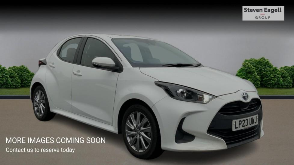 Main listing image - Toyota Yaris