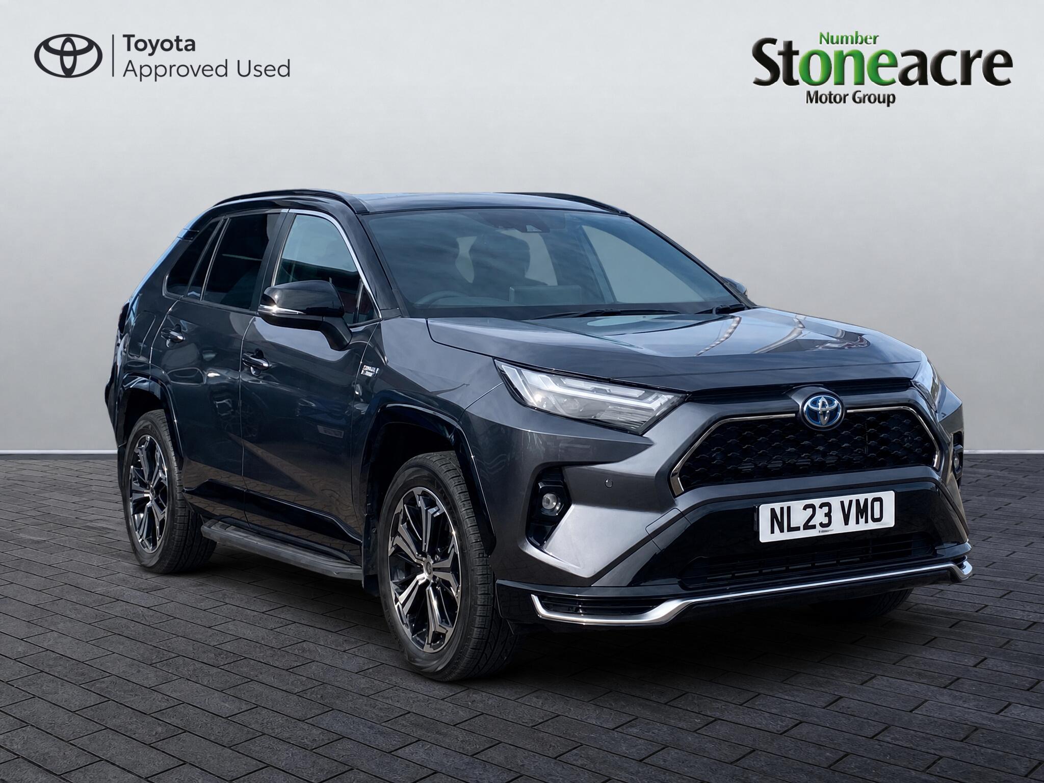 Main listing image - Toyota RAV4