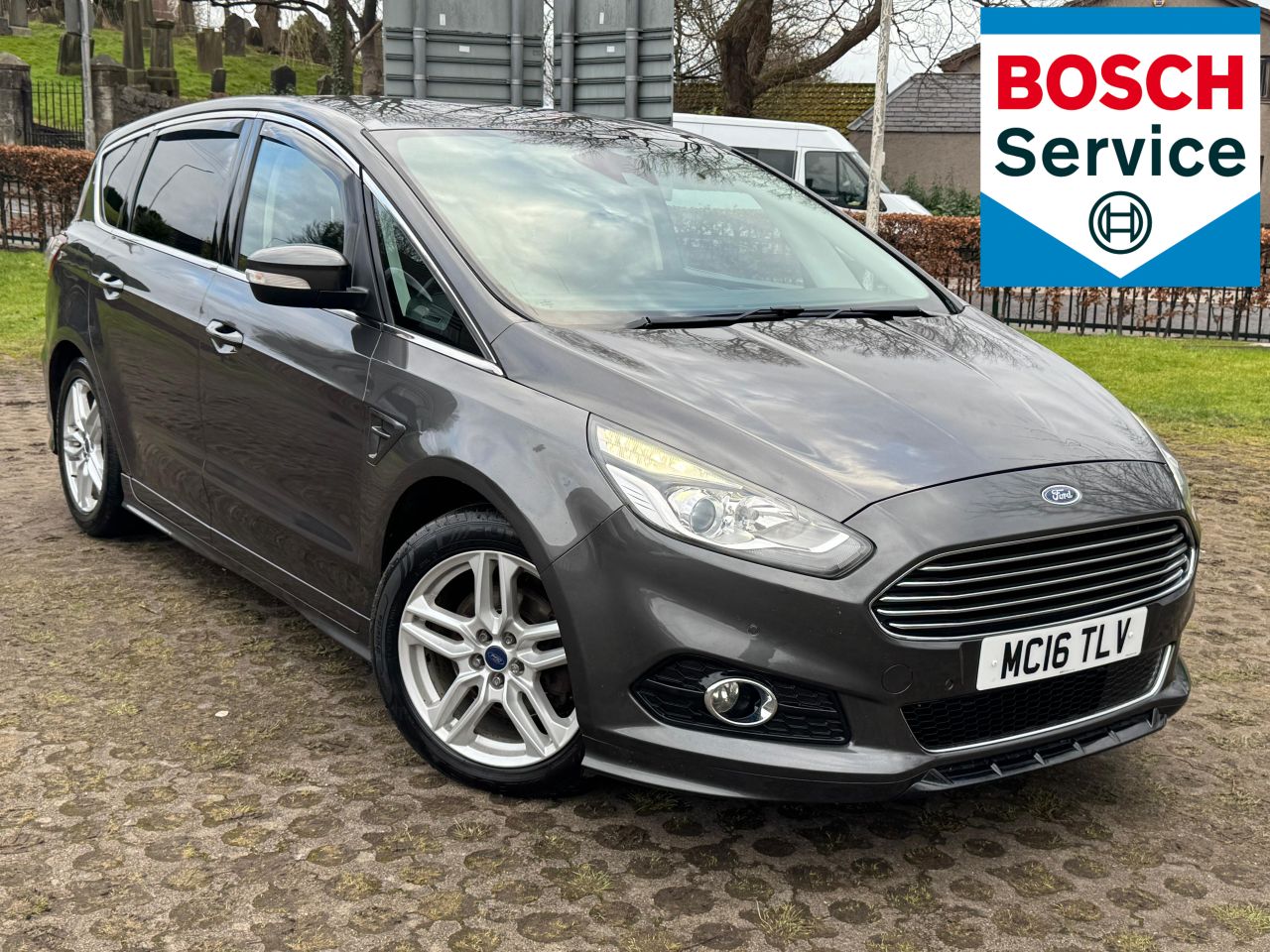 Main listing image - Ford S-MAX