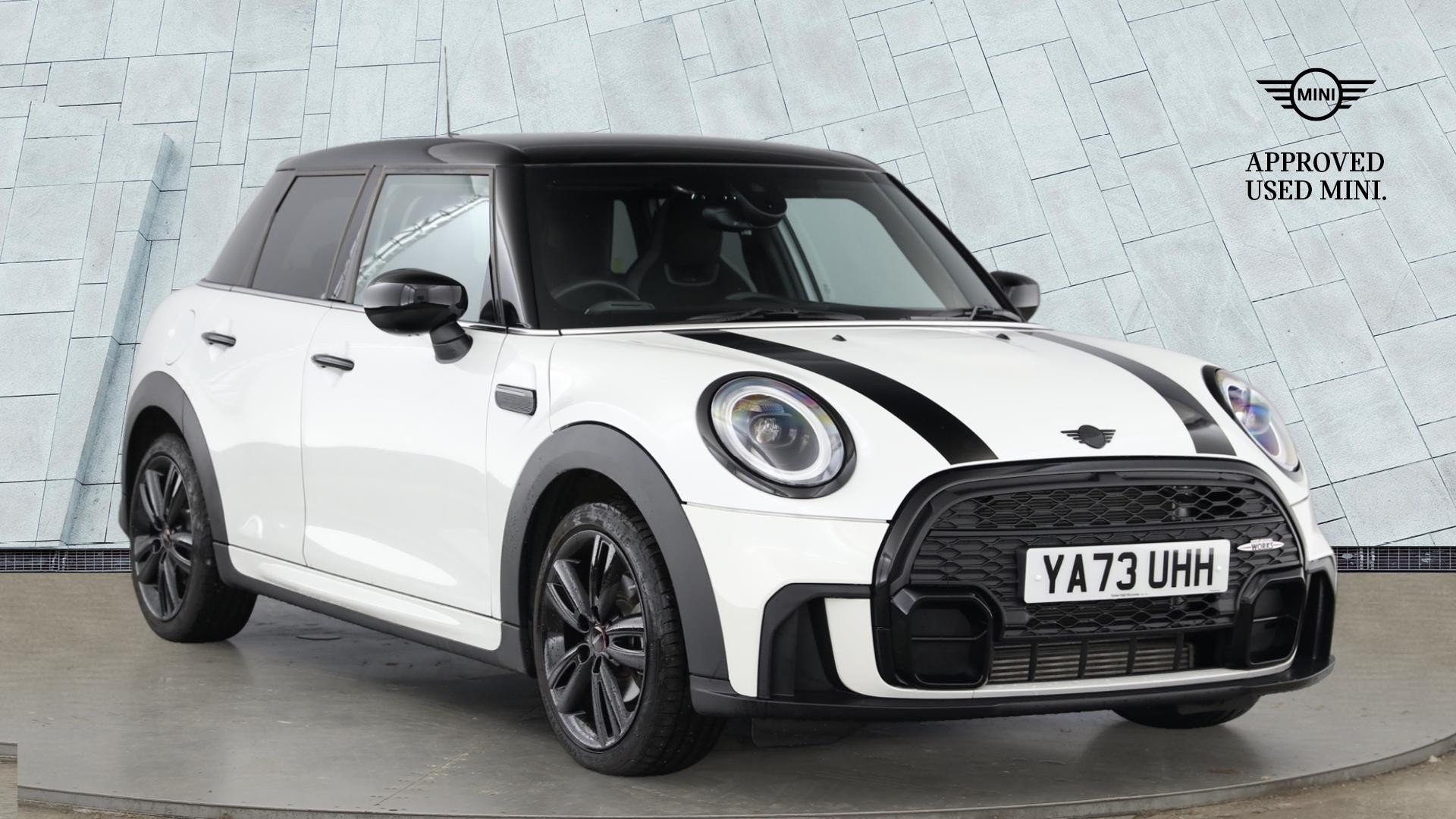 Main listing image - MINI Hatchback 5dr