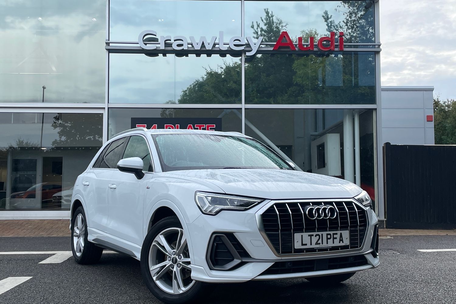 Main listing image - Audi Q3