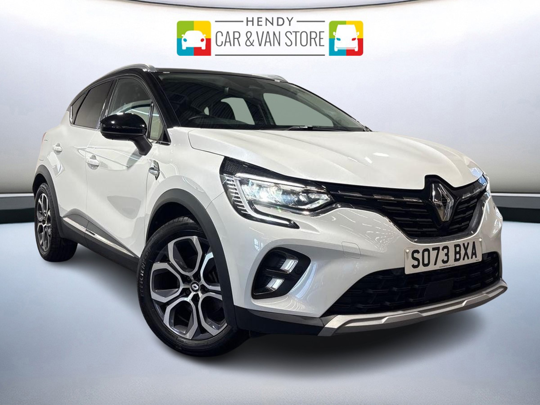 Main listing image - Renault Captur