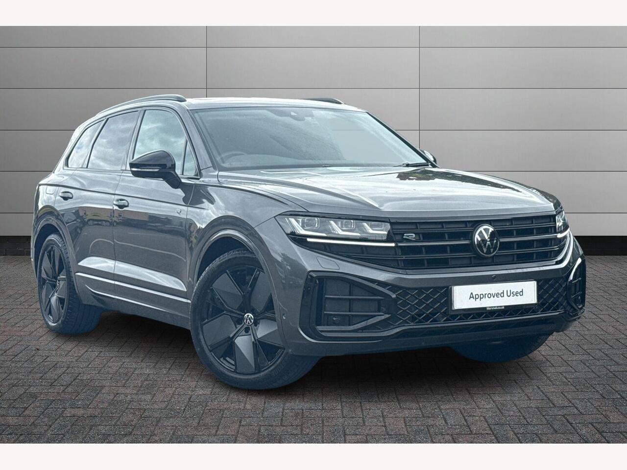 Main listing image - Volkswagen Touareg