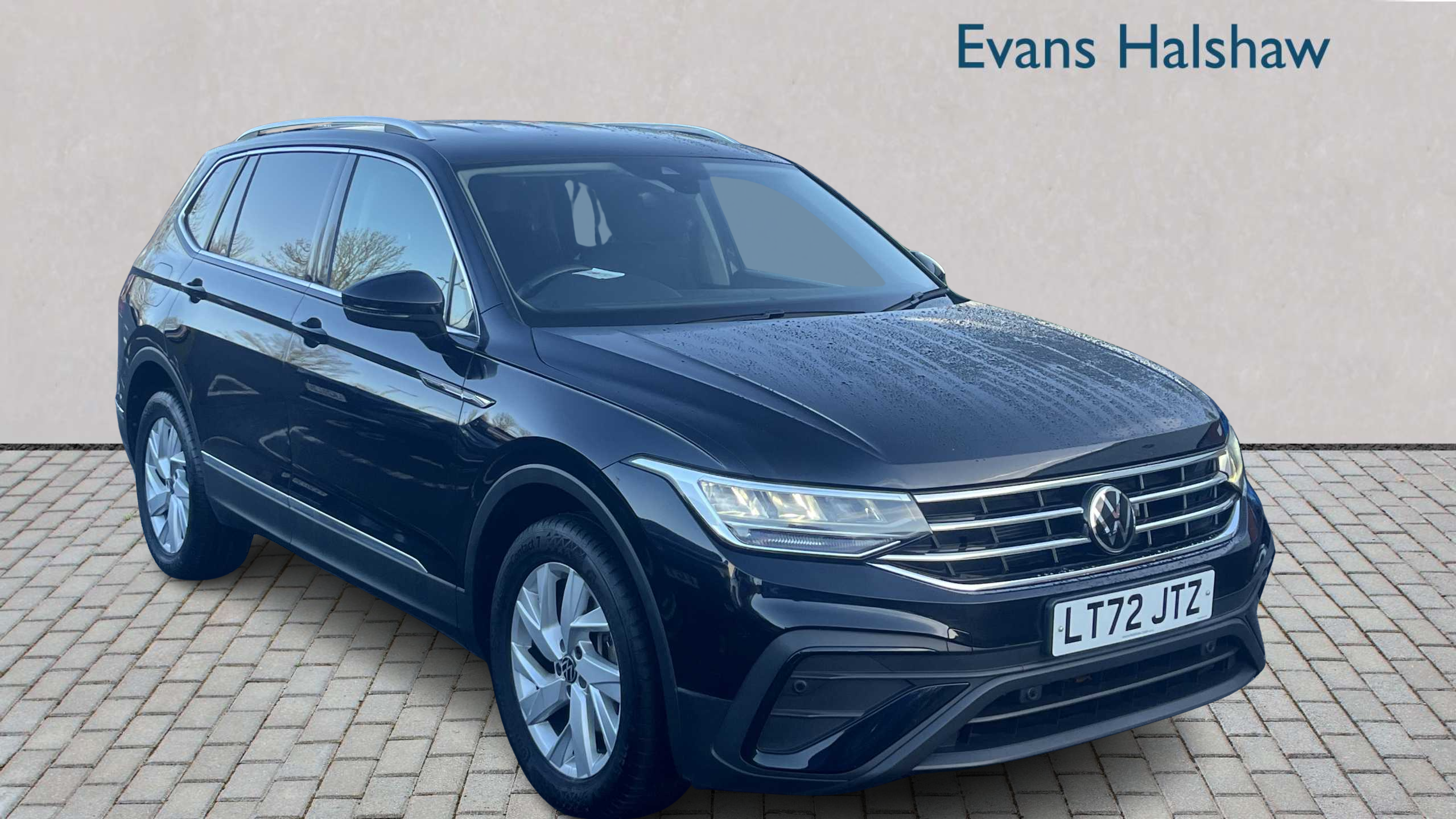 Main listing image - Volkswagen Tiguan Allspace