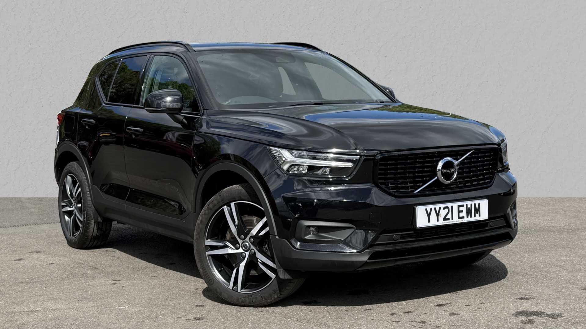 Main listing image - Volvo XC40 Recharge
