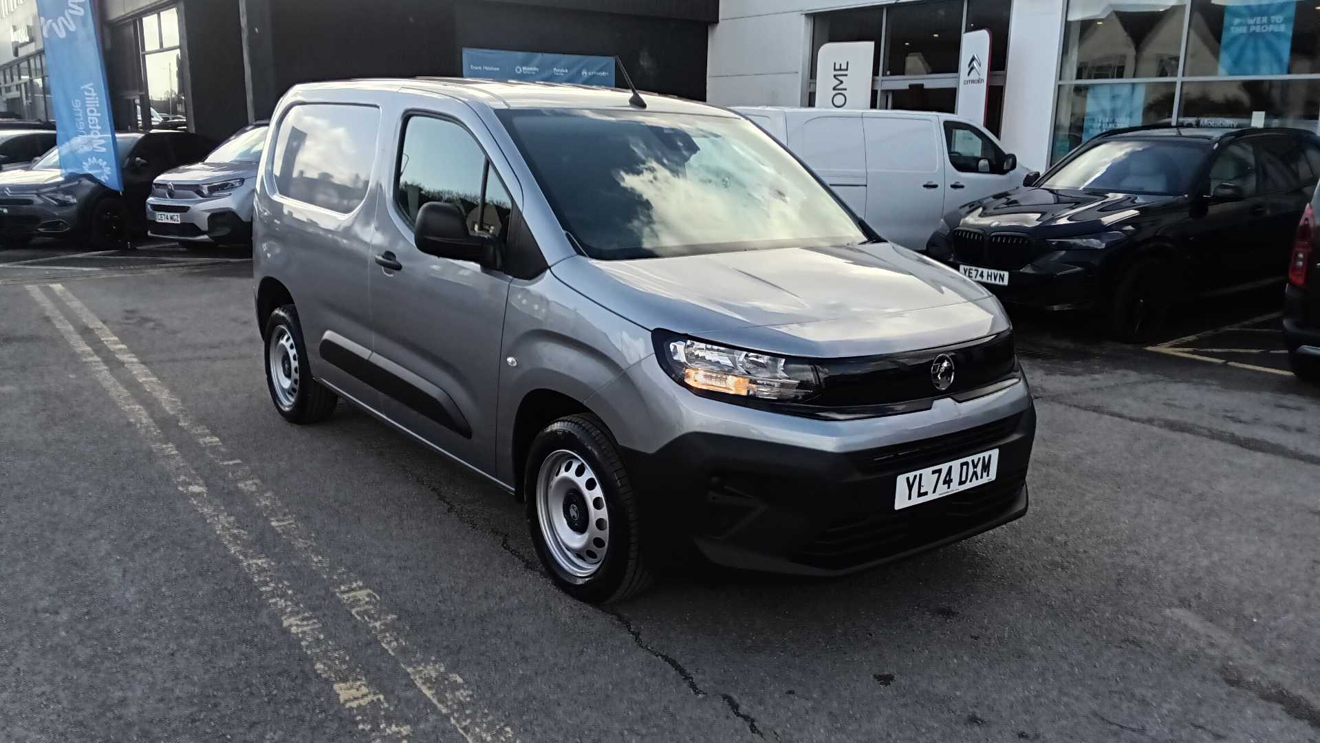 Main listing image - Vauxhall Combo Cargo