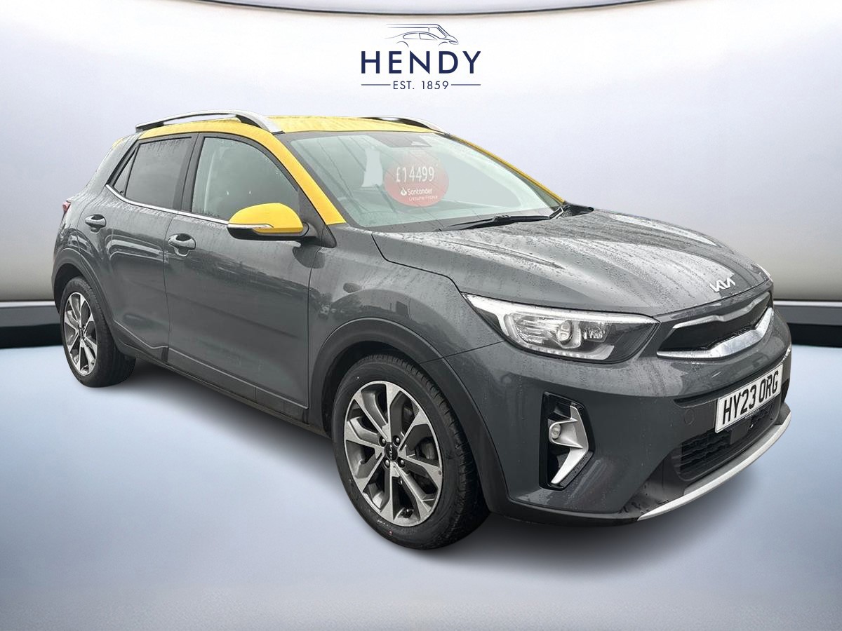 Main listing image - Kia Stonic