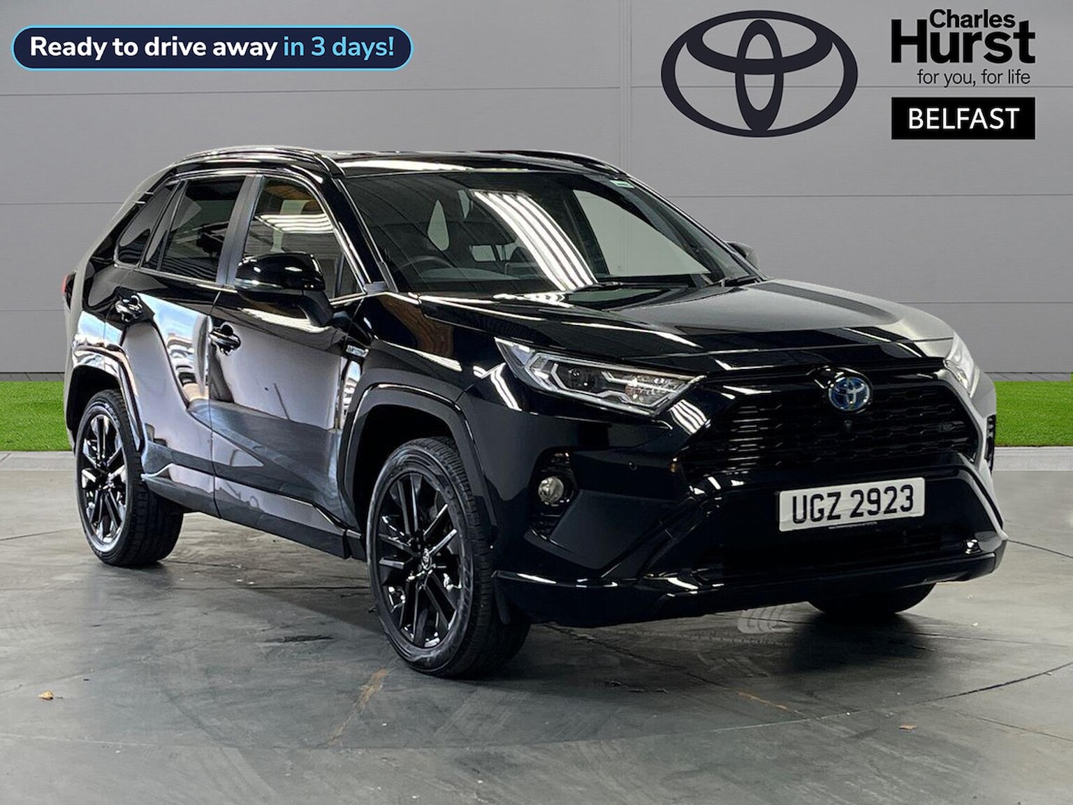 Main listing image - Toyota RAV4