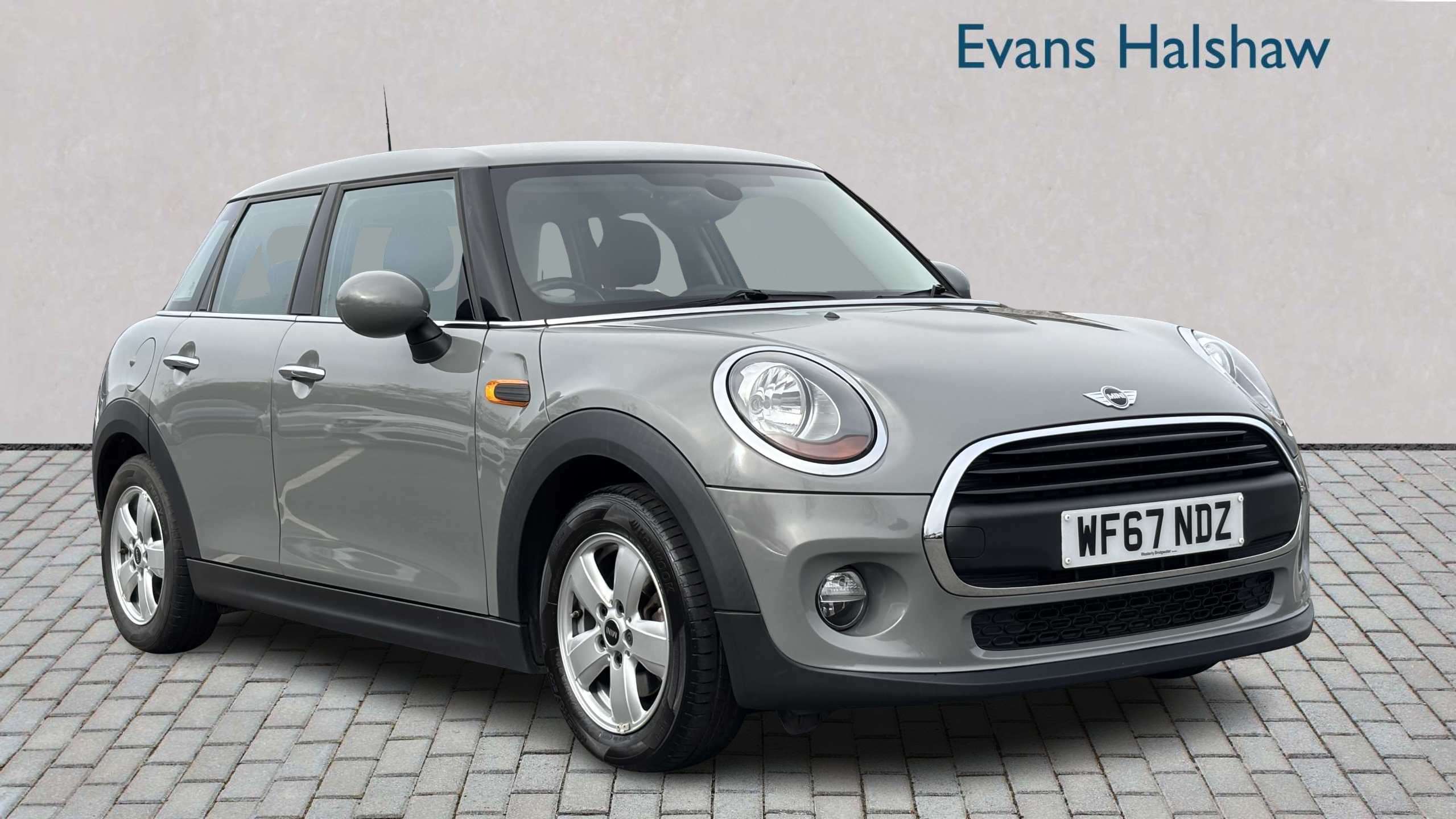 Main listing image - MINI Hatchback 5dr