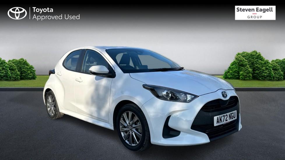 Main listing image - Toyota Yaris