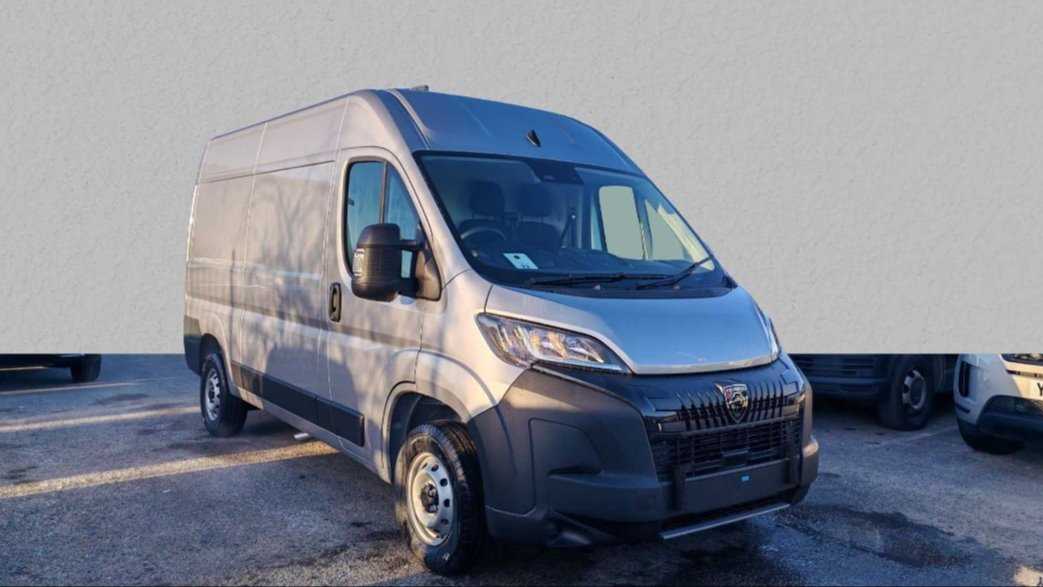 Main listing image - Peugeot Boxer