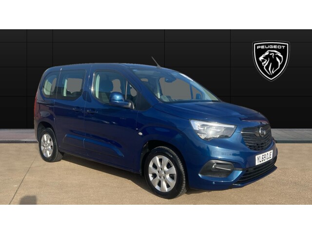 Main listing image - Vauxhall Combo Life