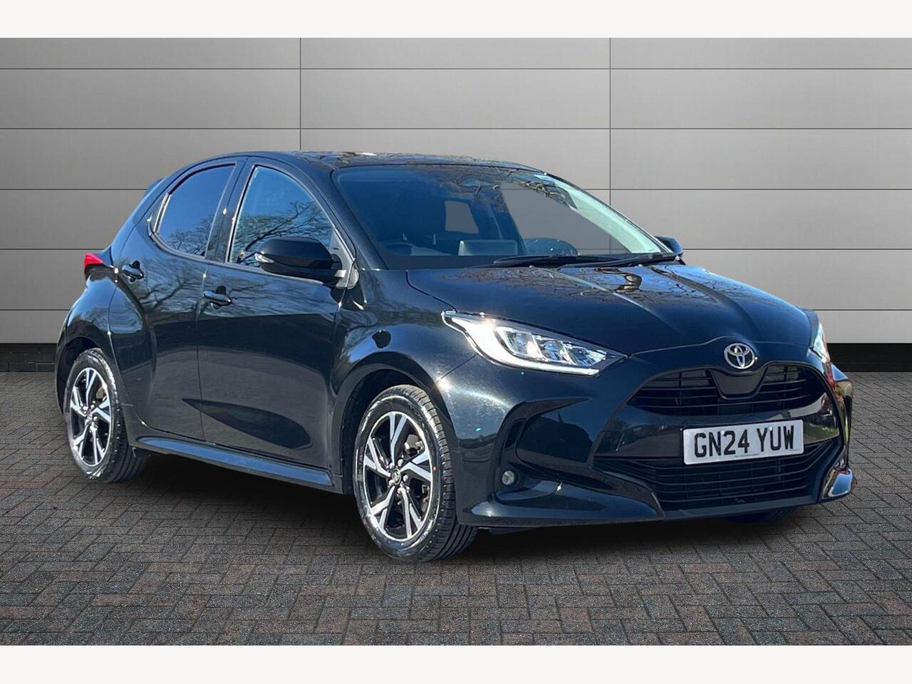 Main listing image - Toyota Yaris