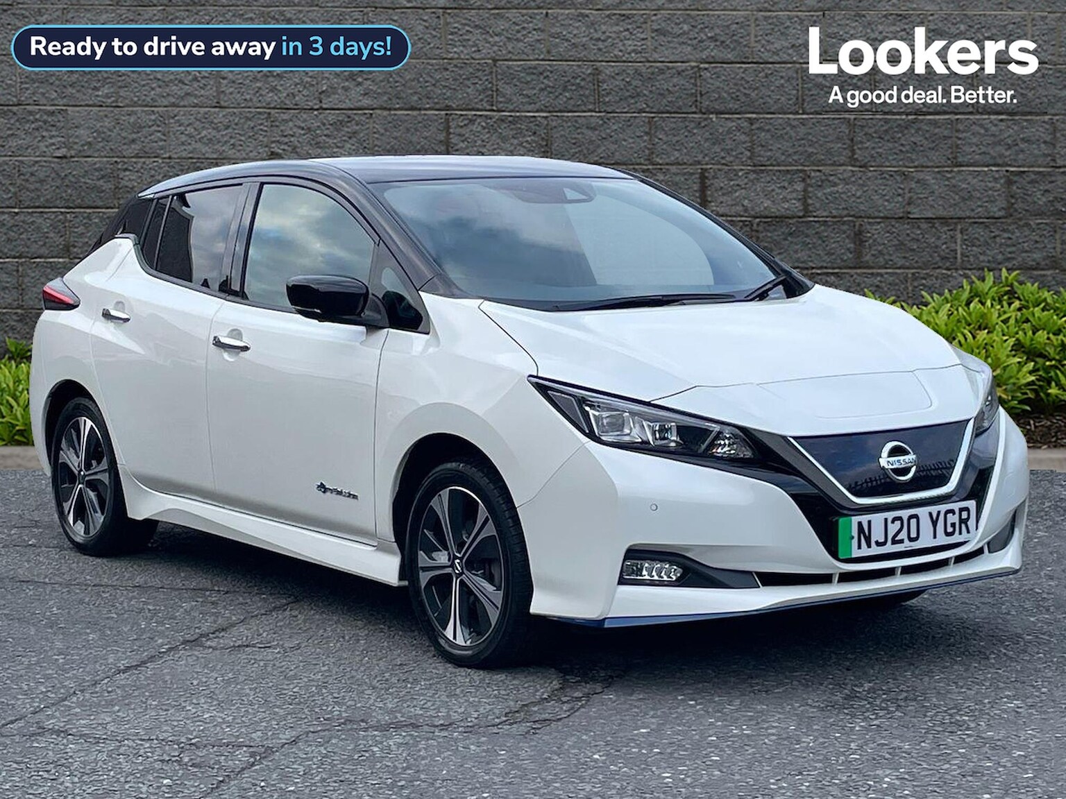 Main listing image - Nissan Leaf