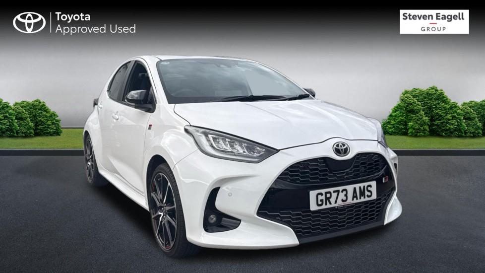 Main listing image - Toyota Yaris