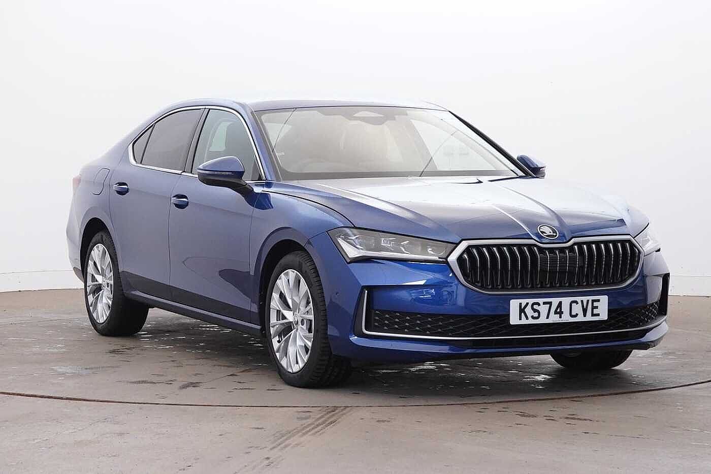 Main listing image - Skoda Superb