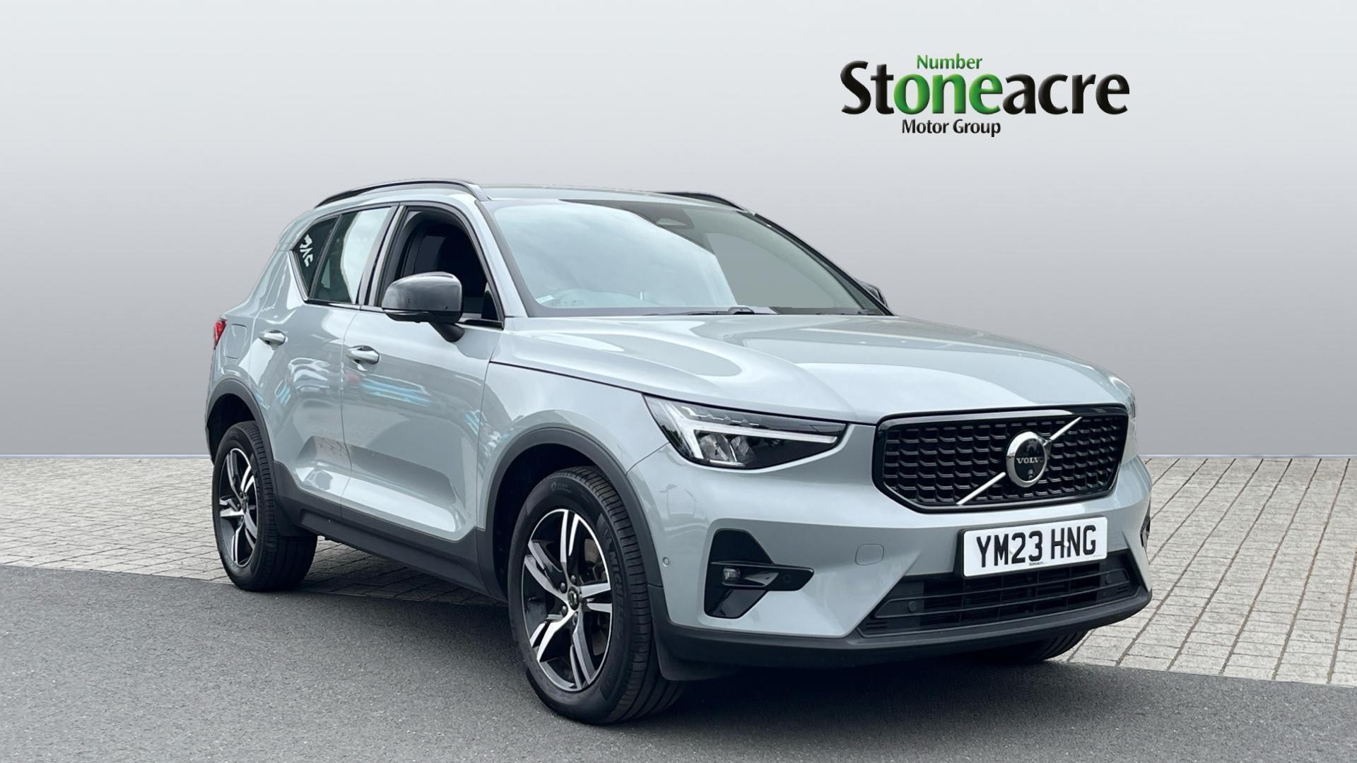 Main listing image - Volvo XC40