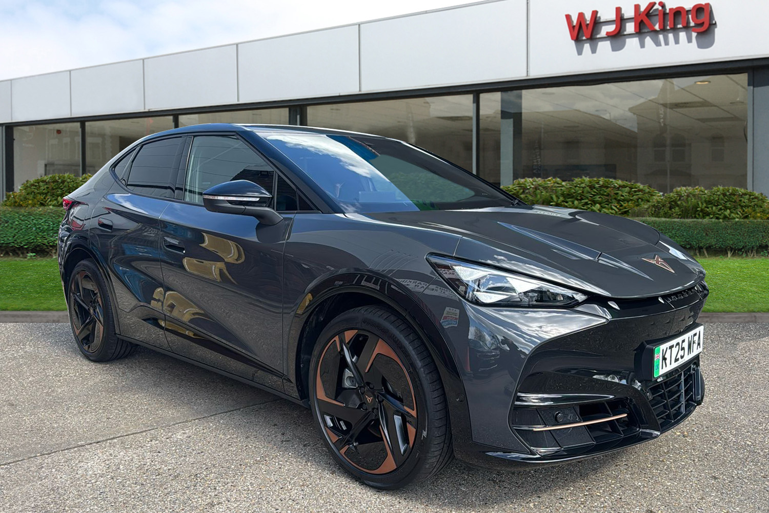 Main listing image - Cupra Tavascan