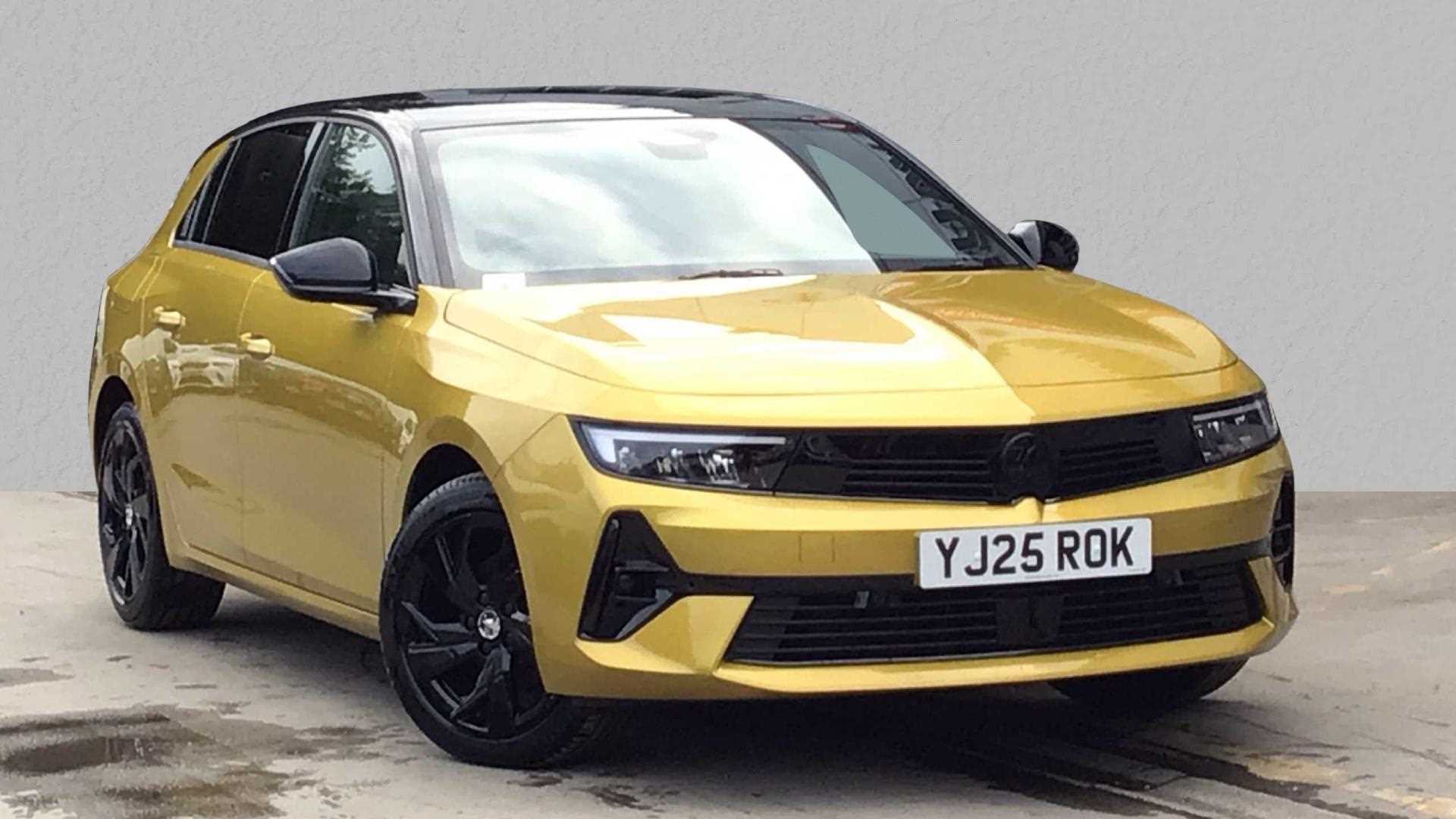 Main listing image - Vauxhall Astra