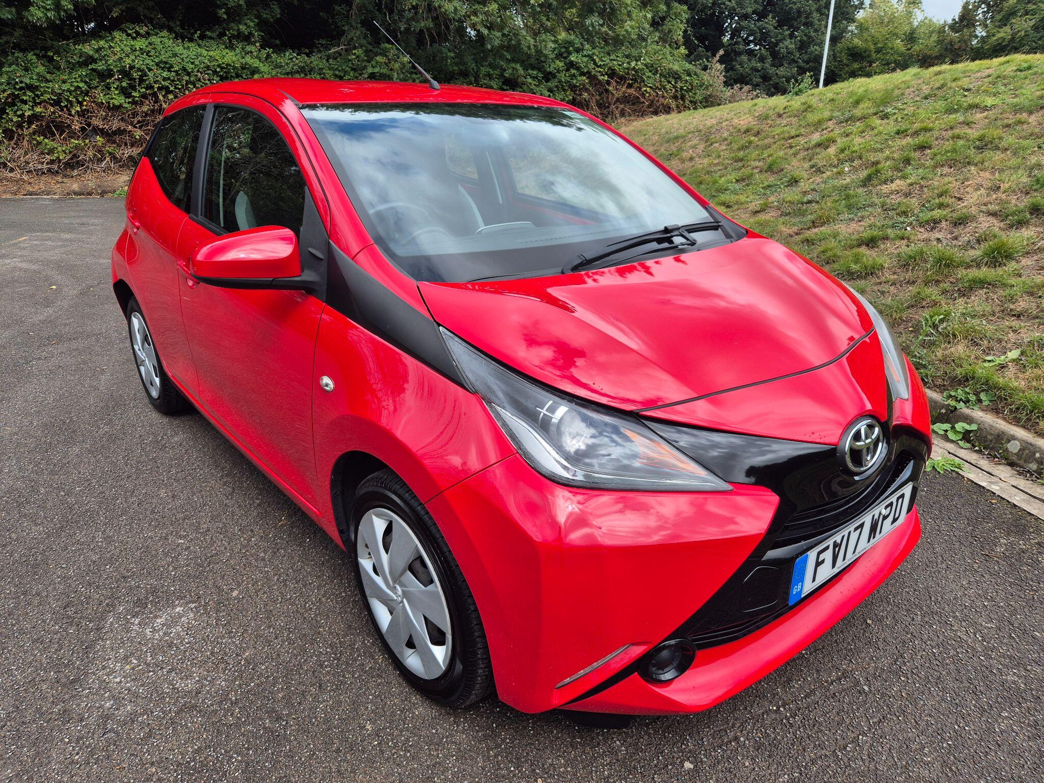 Main listing image - Toyota Aygo
