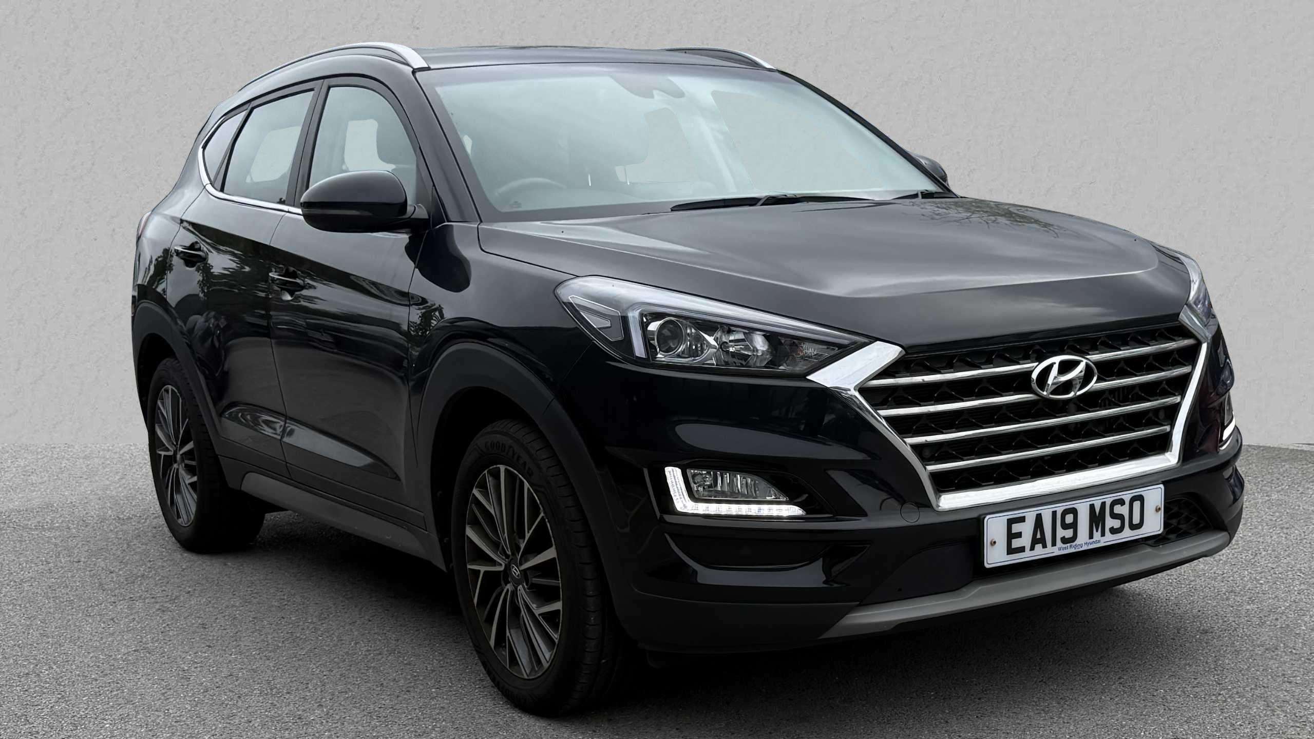 Main listing image - Hyundai Tucson