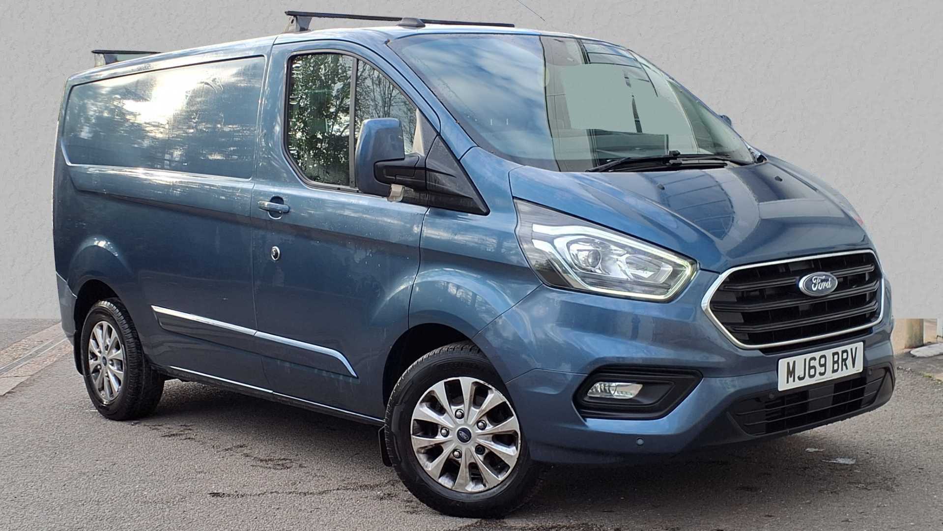 Main listing image - Ford Transit Custom