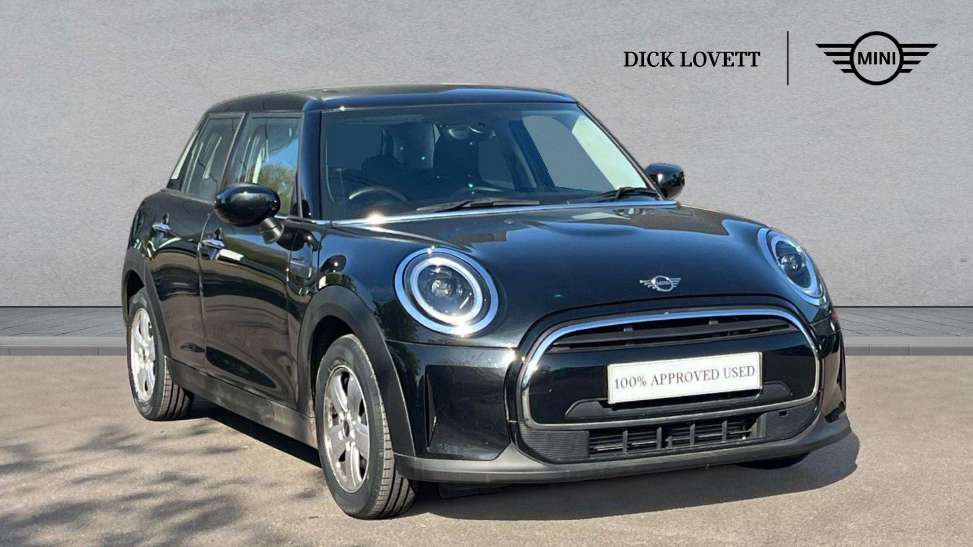 Main listing image - MINI Hatchback 5dr