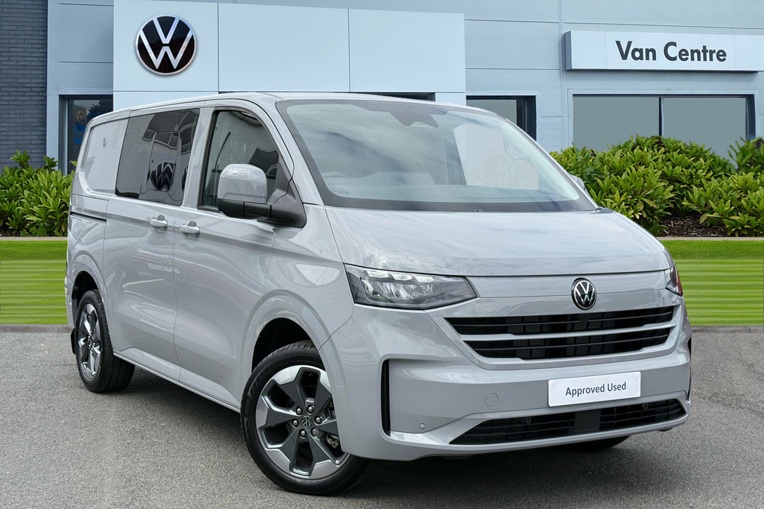 Main listing image - Volkswagen Transporter