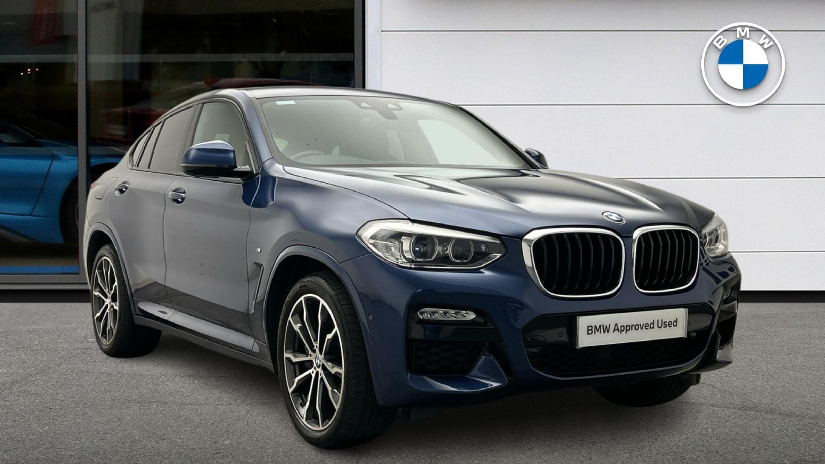Main listing image - BMW X4