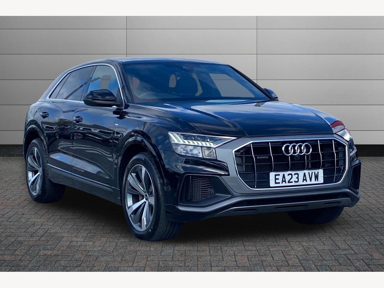 Main listing image - Audi Q8