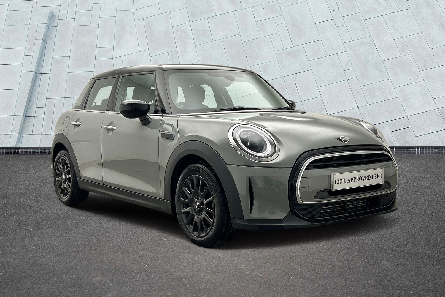 Main listing image - MINI Hatchback 5dr