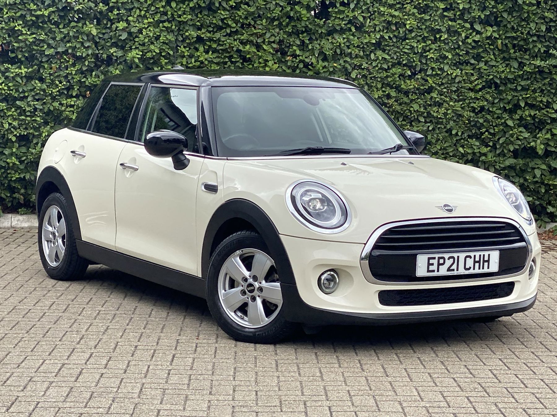 Main listing image - MINI Hatchback 5dr