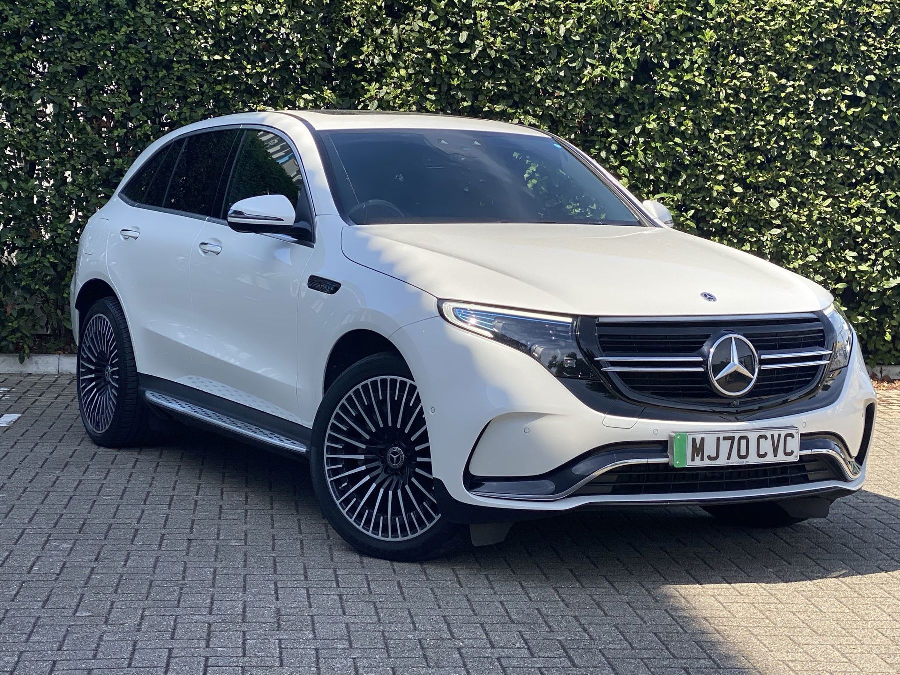 Main listing image - Mercedes-Benz EQC