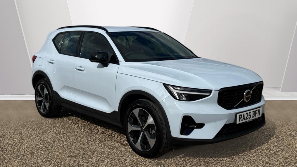Main listing image - Volvo XC40