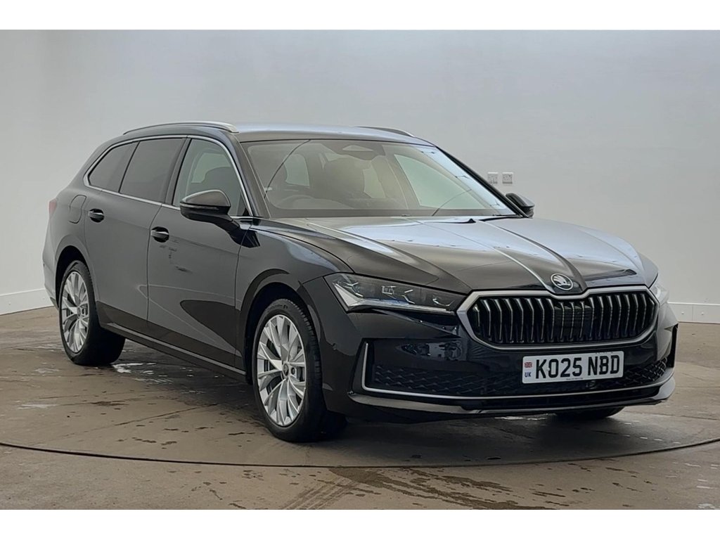 Main listing image - Skoda Superb Estate