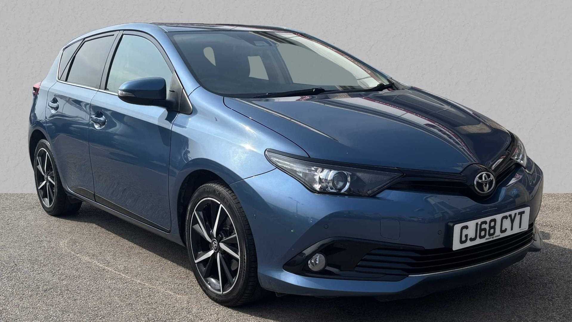 Main listing image - Toyota Auris