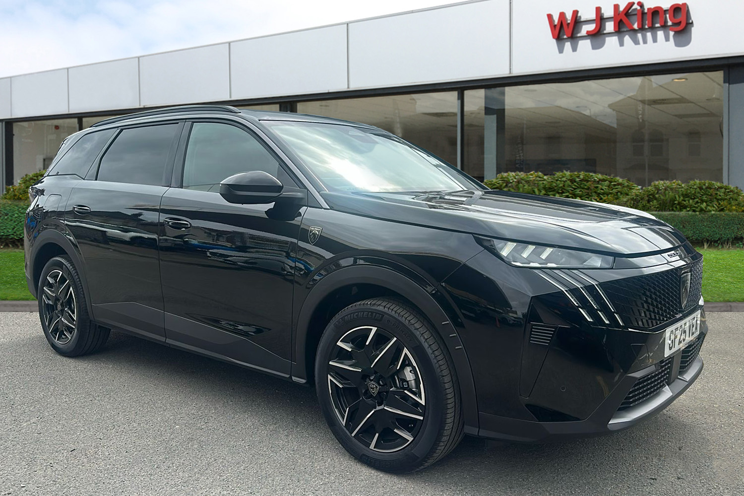 Main listing image - Peugeot 5008