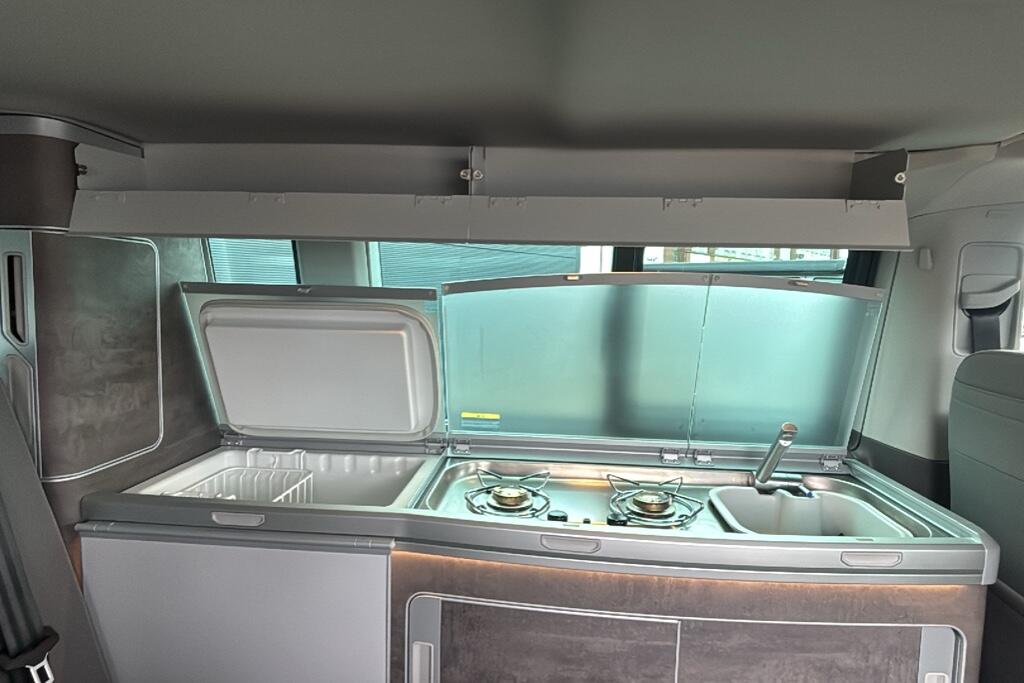 Main listing image - Volkswagen California