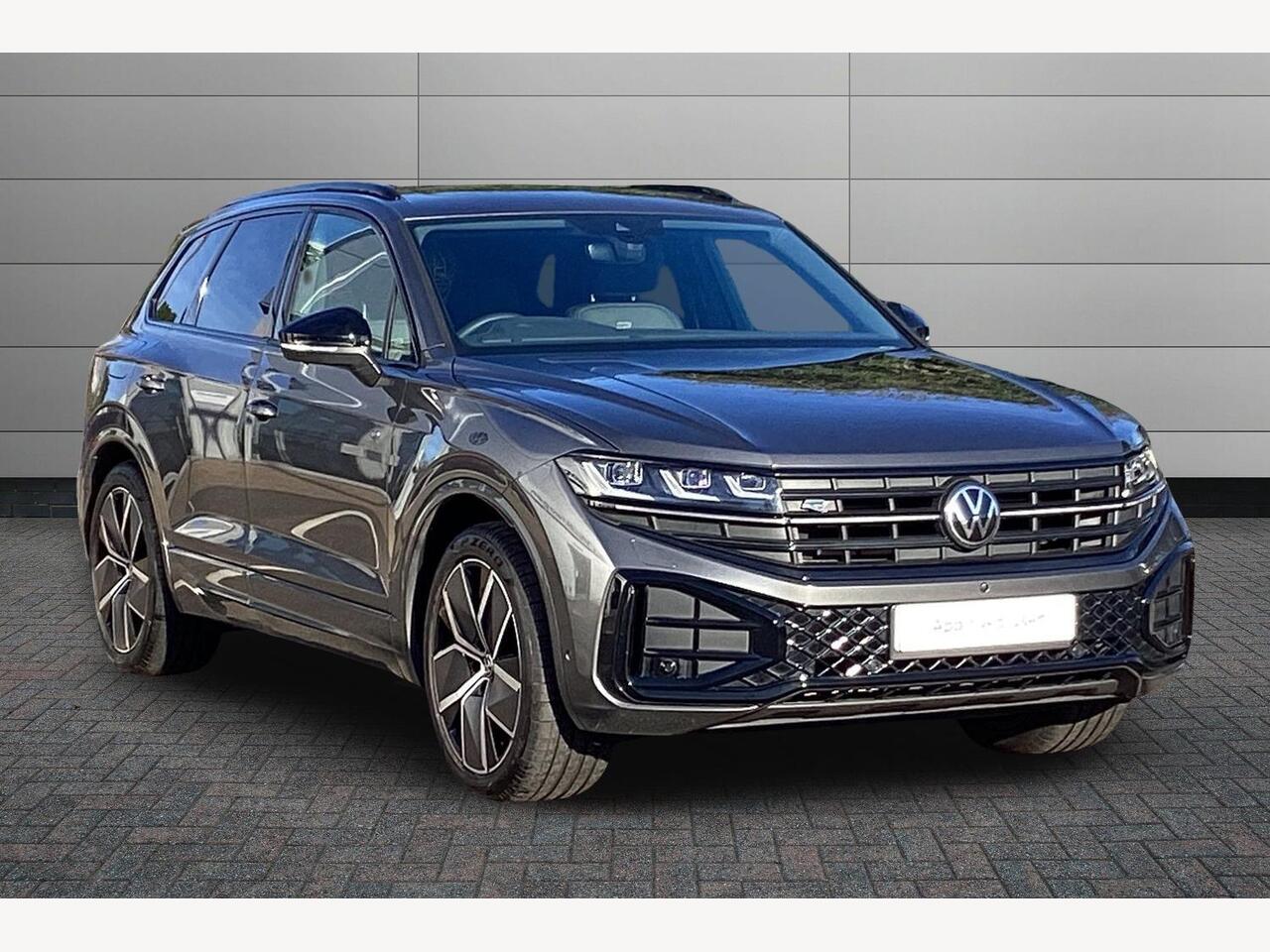 Main listing image - Volkswagen Touareg