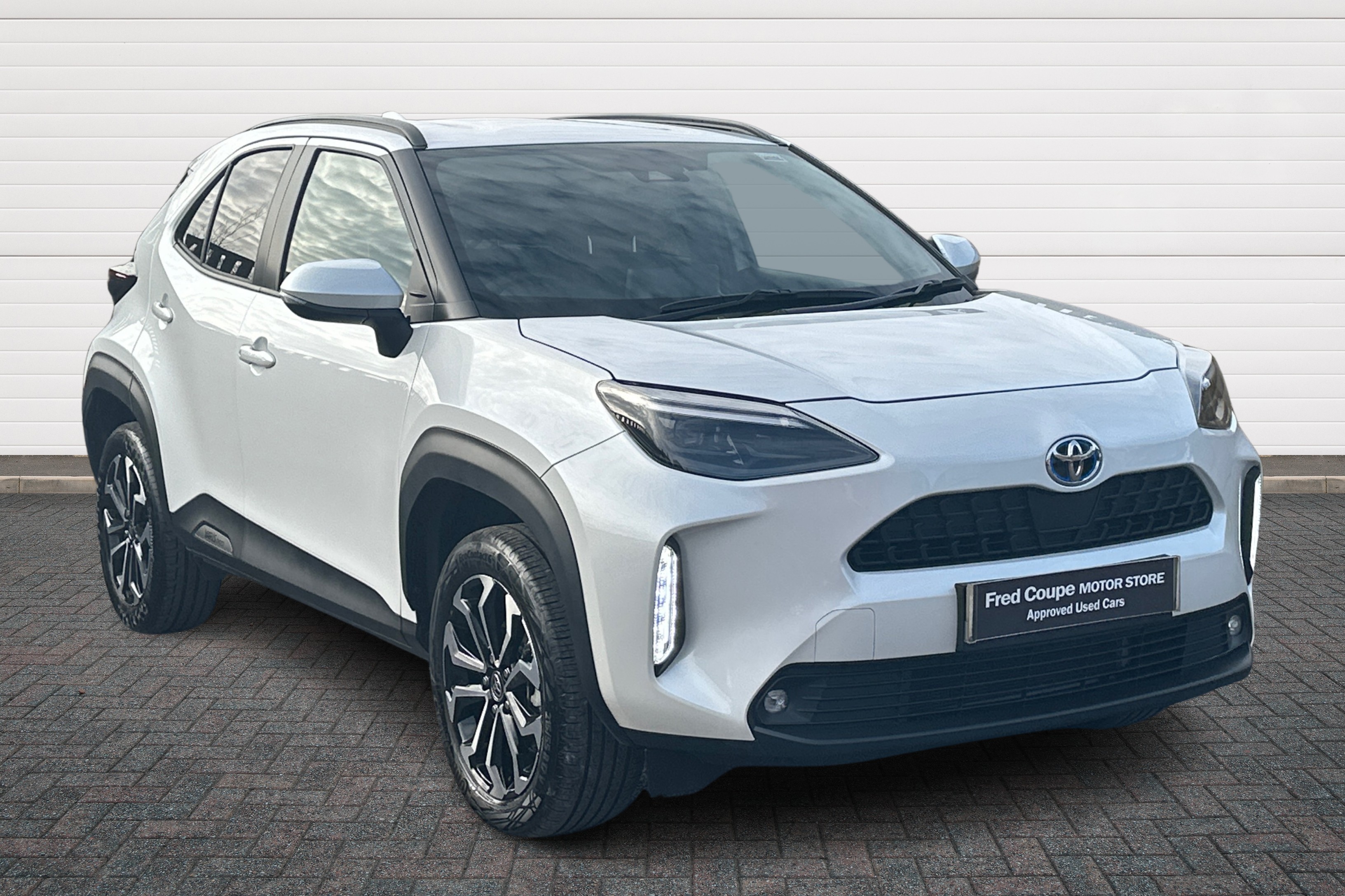 Main listing image - Toyota Yaris Cross