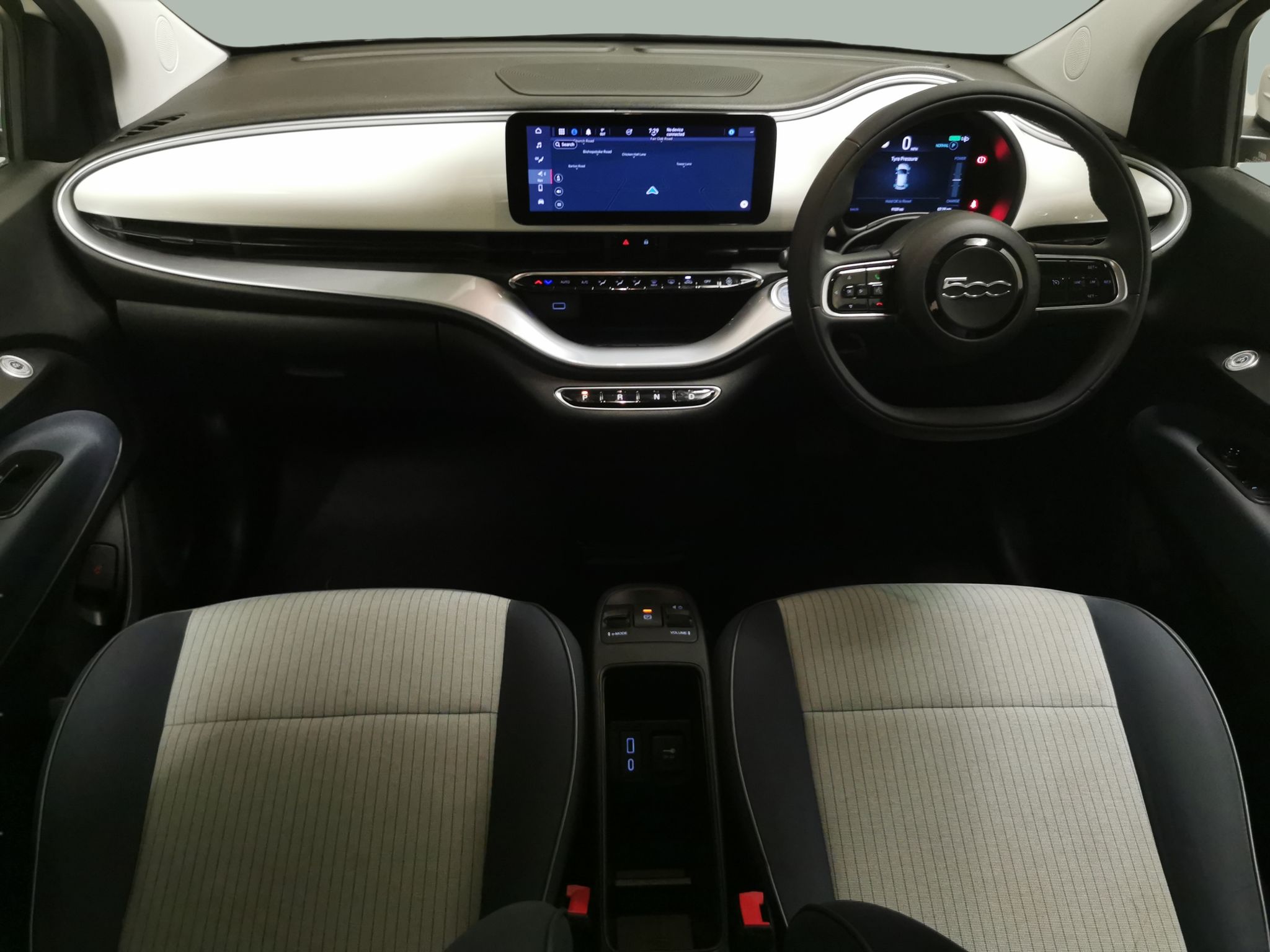 Main listing image - Fiat 500 Electric