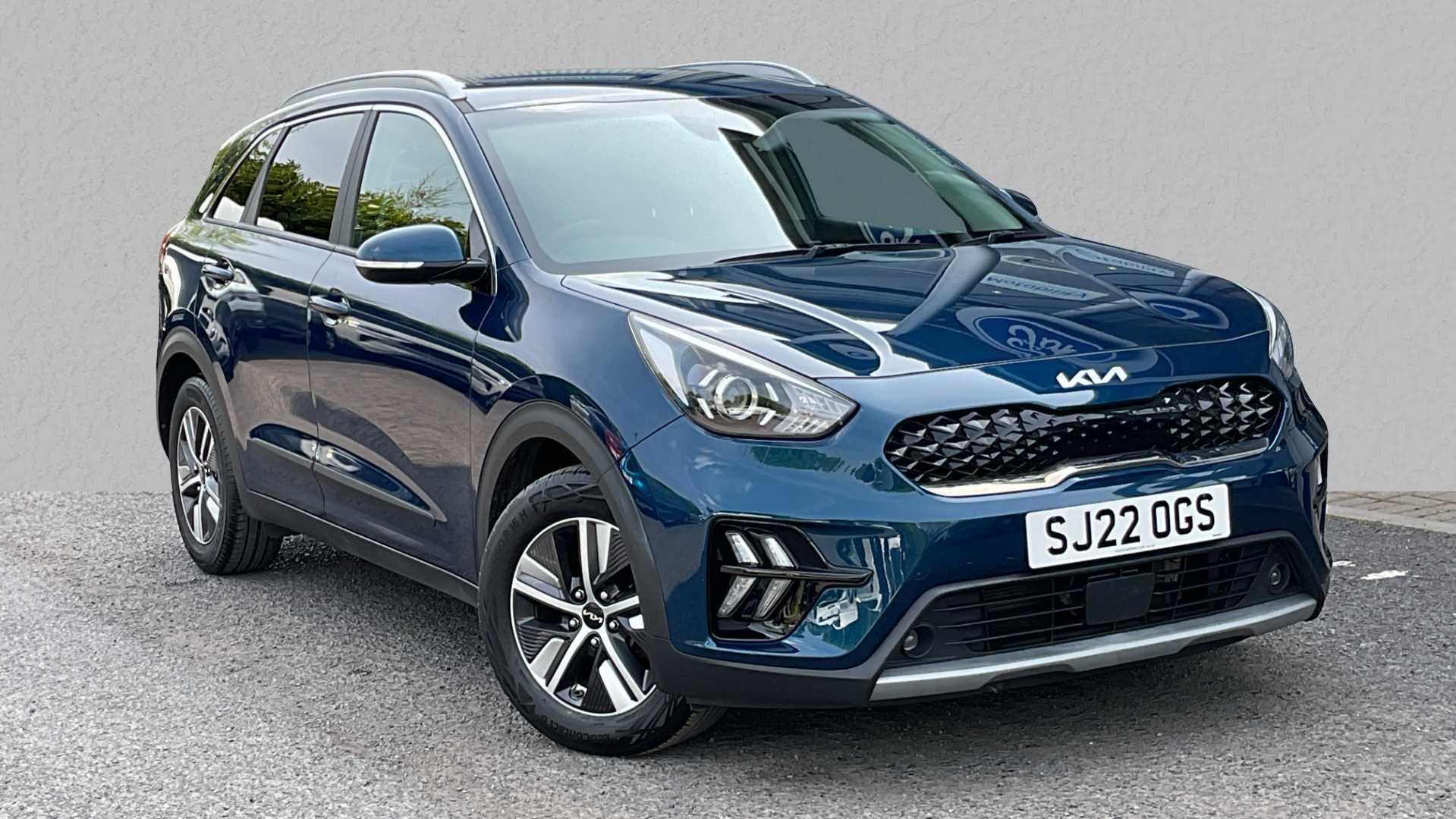 Main listing image - Kia Niro