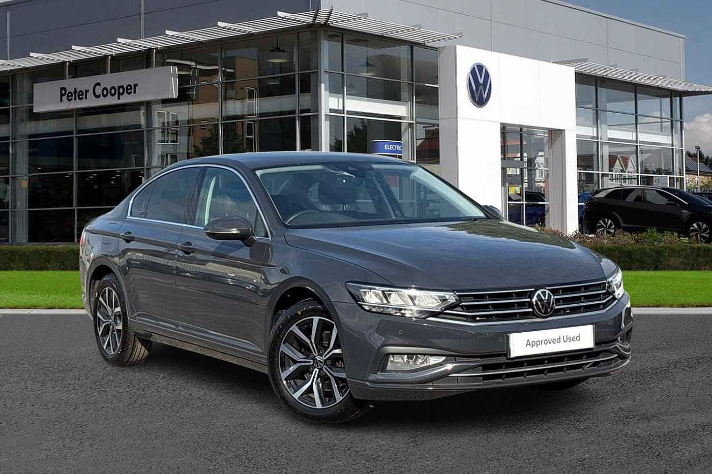 Main listing image - Volkswagen Passat