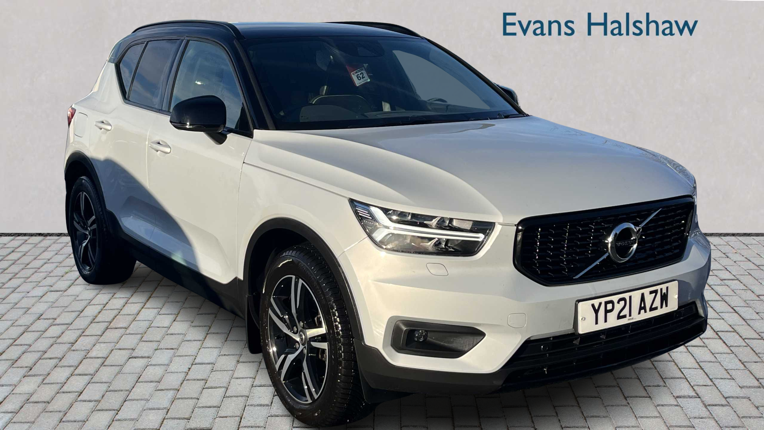 Main listing image - Volvo XC40